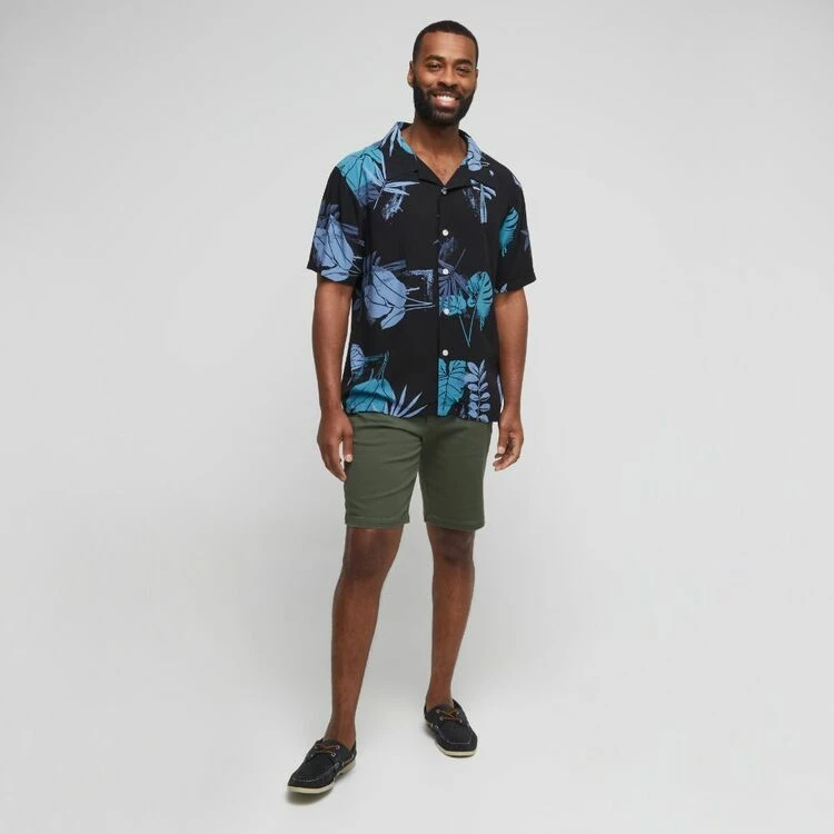 Lee Cooper Viscose Yardage Print Short Sleeve Shirt Black - Image 3